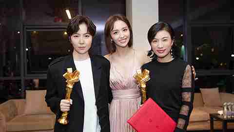 佟丽娅喊话导演苏伦“得奖了不走丢” 电影《超时空同居》双喜临门